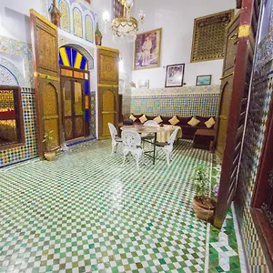 vizitați hotelul