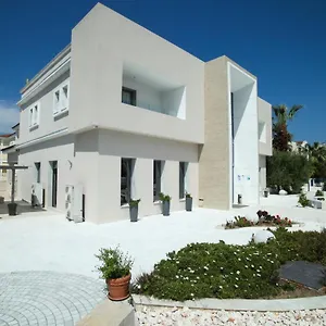 επισκεφθείτε το ξενοδοχείο