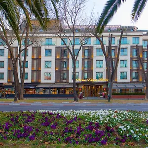 vizitați hotelul
