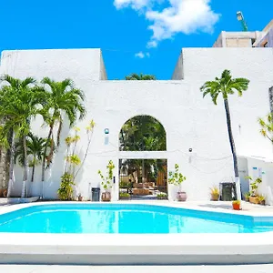 Hotel Parador 3*, Канкун Мексика