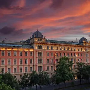 5* Отель Anantara Palais Hansen - Newly Renovated