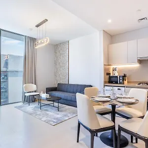 stay-staggering-1-bedroom-holiday-home-near-burj-khalifa.sharjah-hotels.com/