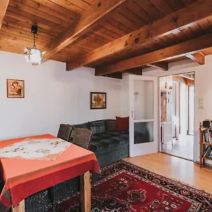 Garden House With Parking Lot Apartment